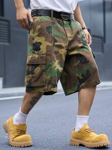 Manfinity EMRG Pantalones cortos vaqueros de camuflaje desgastados con múltiples bolsillos para hombre, estilo casual urbano, para senderismo, verde oscuro, verano, vacaciones - Verde militar - Ver 4