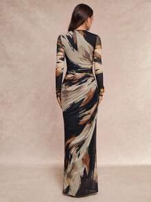 Silquee Este vestido de mujer marrón con estampado tie-dye de malla, cuello redondo y manga larga, presenta una cintura ajustada con fruncido, resaltando el encanto femenino. Elegante y cautivador, es lo suficientemente versátil como para combinarse con cualquier cosa, desde citas, atuendos de temporada de bodas, fiestas de cóctel, fiestas románticas/ropa para citas, vestidos de noche, vestidos de día y noche, vestidos de dama de honor, vestidos de fiesta elegantes y con estilo, atuendo formal, ropa para citas románticas - Multicolor - Ver 2
