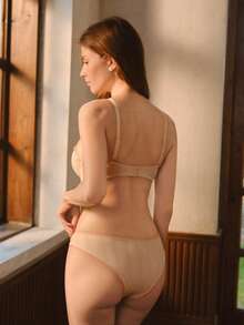 Bisouelle 1套女士纯色花卉图案钢圈舒适文胸套装 - 杏色 - 查看 2