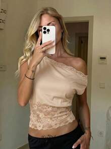 SHEIN SXY 女款蕾絲拼接不對稱肩休閒百搭日常穿搭上衣 - 杏色 - 查看 3