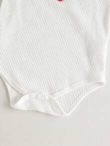 SHEIN 女嬰度假休閒紋理面料短袖上衣與短褲 + 吊帶連身衣 3 件套，適合日常穿著，獨家夏季島嶼風，海灘週末，夏季套裝，優雅服飾，完美適合外出、度假、旅行、拍照，2026 春夏新品時尚 - 粉色 - 查看 7