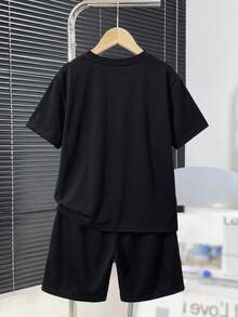 SHEIN 兒童青少年男童休閒簡約圓領短袖T恤與短褲2件組，適合夏季，時尚經典King文字圖案印花，適合通勤、上學、日常休閒出遊、運動，適合春夏季節 - 黑色 - 查看 3