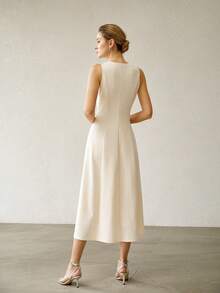 MOTF PREMIUM 春夏優雅淑女風珠飾鏤空鑰匙孔領收腰洋裝，適合約會與通勤 - 米色 - 查看 4