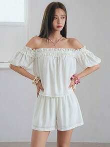 DAZY Conjunto de 2 piezas de blusa romántica con hombros descubiertos, volantes blancos y ribete de oreja de madera, corte holgado para mujer, primavera-verano - Blanco - Ver 2