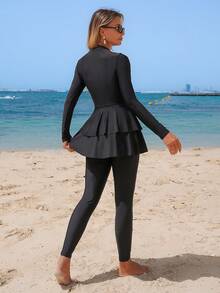 Swim Mulvari Bộ Burkini nữ màu trơn, áo tay dài có khóa kéo, gấu bèo nhún và quần dài, phong cách thường ngày - màu đen - Xem 2
