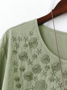 Linhara 大尺碼女款素色亞麻感圓領刺繡七分袖休閒襯衫 - 綠色 - 查看 5