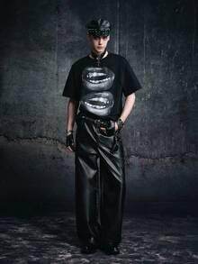 Vyqestra 男士街头风格性感唇印宽松短袖图案 T 恤，夏季 - 黑色 - 查看 5