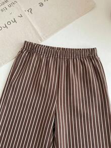 SHEIN Baby Girl Knitted Cartoon Round Neck Short Sleeve Top And Striped Wide Leg Long Pants 2 Pieces Set - Brown - View 5
