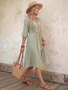 EMERY ROSE Đầm nữ tối giản họa tiết, cổ chữ V, tay ngắn, dài đến đầu gối. - màu xanh lá - Xem 6