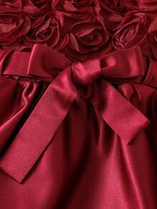 SHEIN Glamorique Kids 女童酒紅色細肩帶公主洋裝，高低裙擺附拖尾，3D玫瑰刺繡，高級緞面，適合生日派對、婚禮花童、家庭聚會、儀式場合、休閒出遊、拍照、度假、畢業舞會 - 酒紅色 - 查看 6