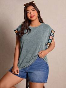 Elaquor Plus Size Women Crochet Short Sleeve Round Neck Casual T-Shirt - Green - View 5