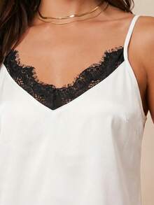 Amorya Elegantes vielseitiges Damen-Camisole mit Kontrastspitze für den Sommer - Schwarz und Weiss - View 6