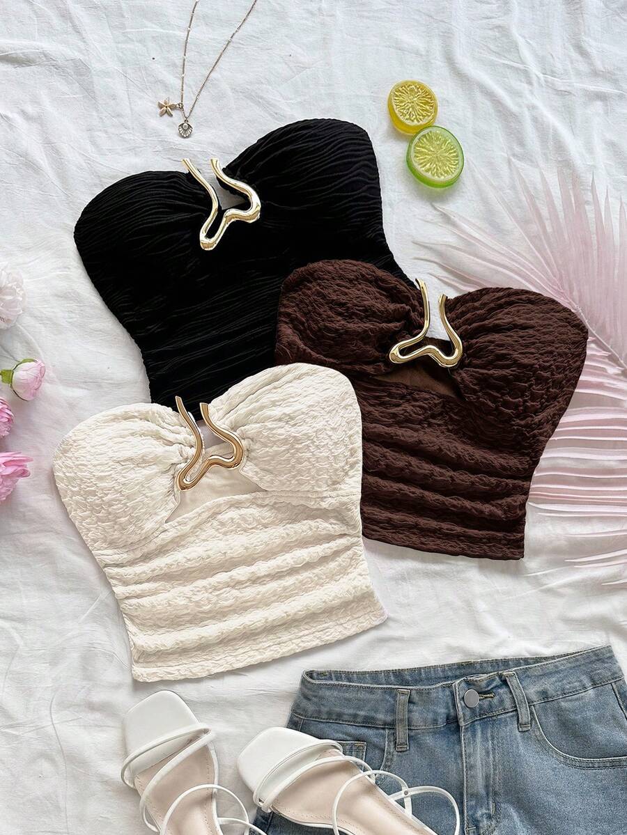 Soleia Women's Cream And Black,Seksi Chic,Night Out Knit Textured Cropped Camisole Top With Hollow Heart Metal Buckle Decor,3-Piece Set,No Chest Padding - Multicolor - View 1