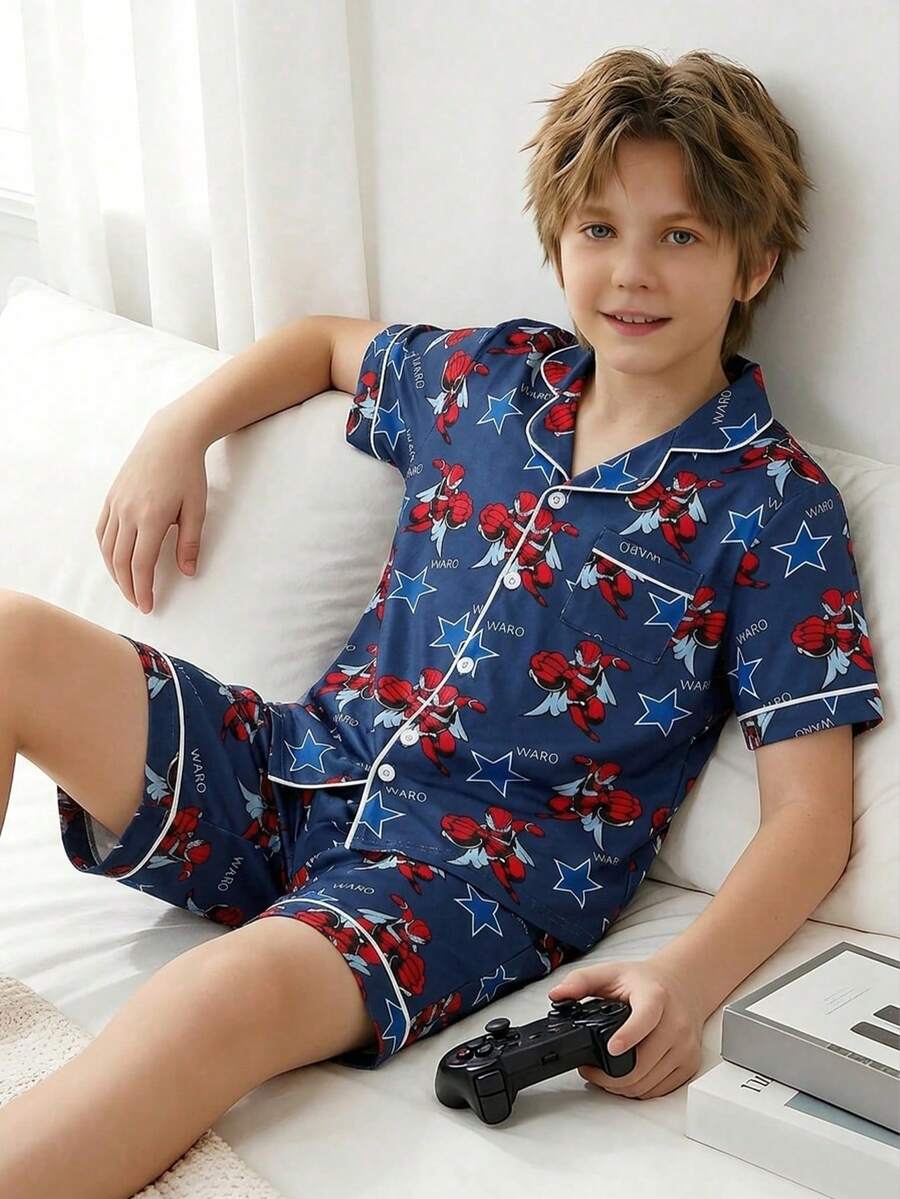 夏季男童经典藏蓝色超级英雄、五角星和卡通花卉印花睡衣套装,包括白色滚边开衫、短袖上衣和宽松短裤,柔软透气休闲家居服。 - 藍色 - 查看 1