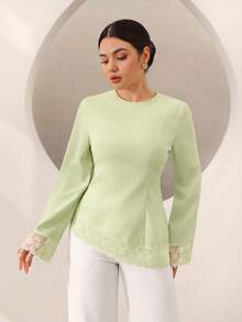 Graceveil Flare Sleeve Lace Patchwork Cinched Waist Asymmetrical Hem Blouse - Green - View 3