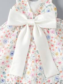 SHEIN Glamorique Kids 女童無袖公主正式禮服，精緻刺繡白色印花，背後可拆卸大蝴蝶結，7歲生日新娘婚禮禮服 - 彩色 - 查看 6