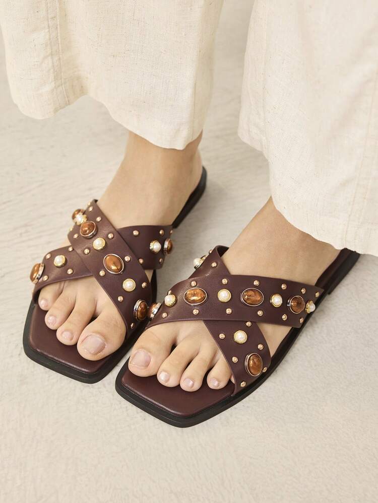 SPRING AND SUMMER NEW OUTDOOR WOMEN'S FLAT BOTTOM SQUARE TOE RHINESTONE SIMPLE SLIPPERS WOMEN'S THICK BOTTOM OPEN-TOED CASUAL VERSATILE BEACH SLIPPERS SUMMER SHOES