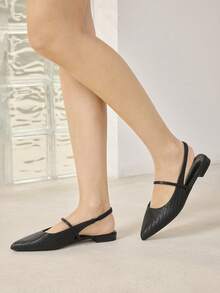 MOTF PREMIUM Sepatu slip-on datar berujung runcing modis untuk wanita, untuk liburan Tahun Baru, sepatu musim semi, liburan musim semi, Paskah, dan Natal. - Hitam murni - View 2