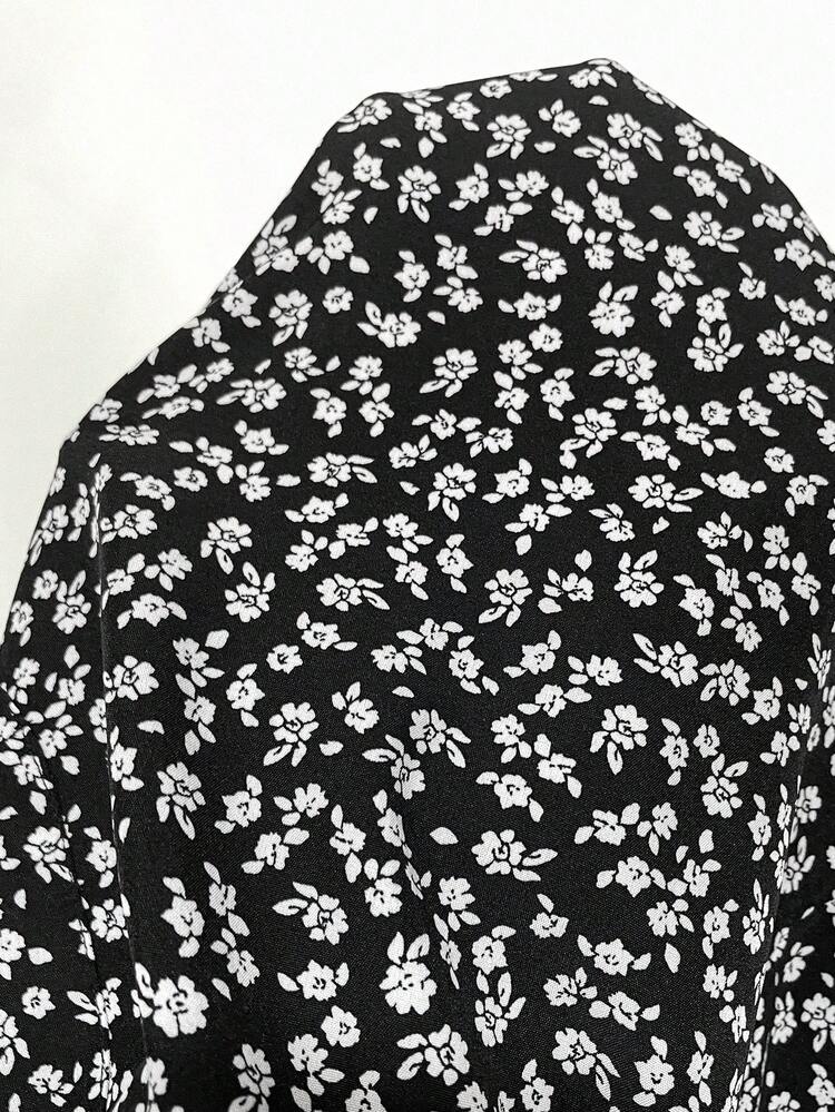 Plus Size Vacation Casual Ditsy Floral Print Shorts