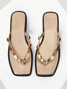 MOTF SPRING AND SUMMER NEW OUTDOOR WOMEN'S FLAT-BOTTOMED SQUARE TOE PINCH SLIPPERS WOMEN'S THICK-SOLED NON-SLIP CASUAL VERSATILE BEACH SANDALS - Champagne - View 1