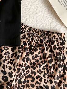 SHEIN Baby Girl Summer Apricot Leopard Print Set, Textured Sleeveless Top And Leopard Print Shorts With Apricot Bow Accent, Essential Daily Outfit - Black - View 3