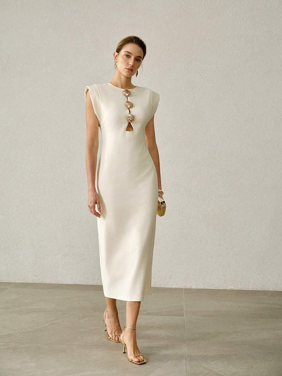 MOTF PREMIUM WOMEN'S SUMMER SOLID COLOR TEXTURED FABRIC FRONT HOLLOW METAL DECOR BUTTON SLEEVELESS FITTED DRESS - Apricot - View 2