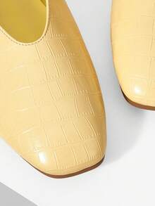 MOTF PREMIUM WOMEN'S CASUAL CROCODILE PATTERN COMFORTABLE VERSATILE MARY JANE SQUARE TOE FLAT SHOES FOR CHRISTMAS SPRING SHOES - Yellow - View 5