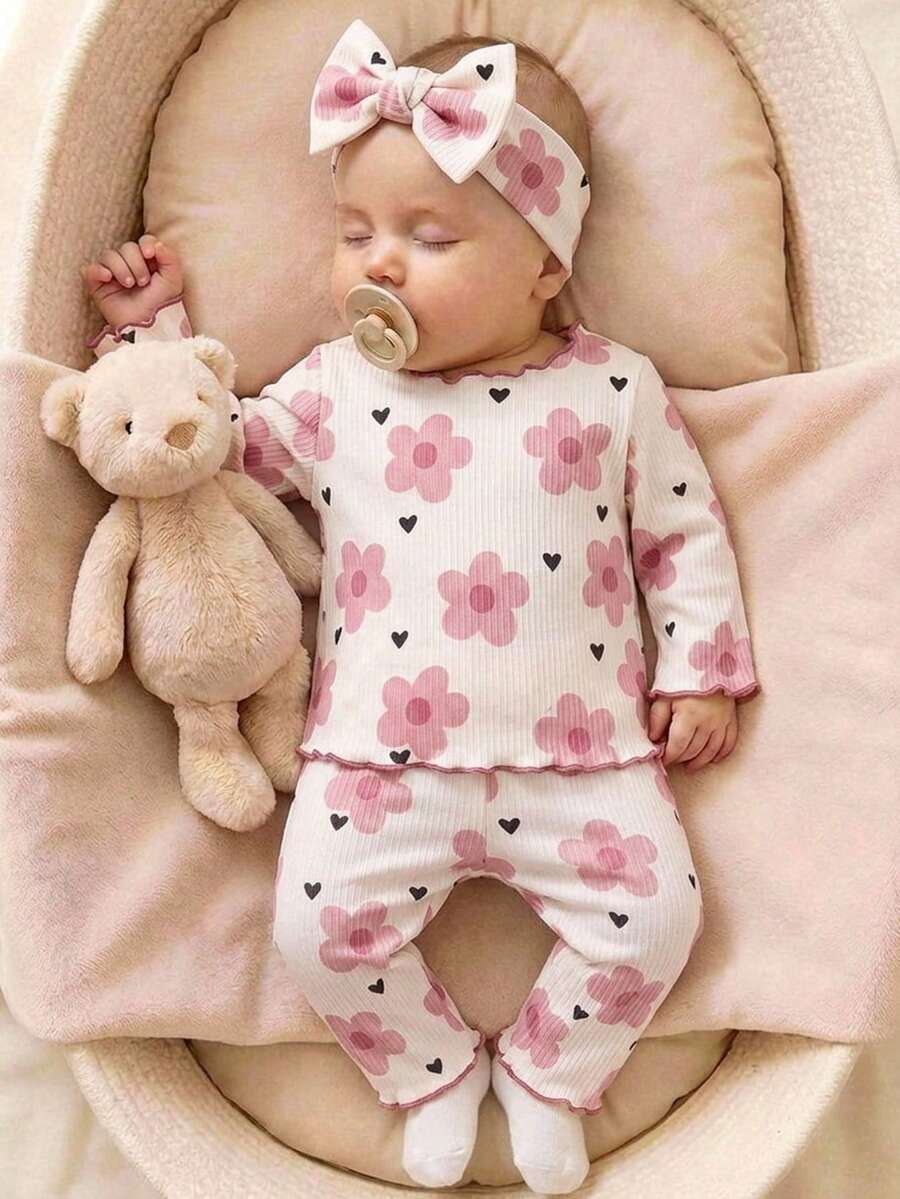 2 Piezas SHEIN Conjunto de Pijama de Recién Nacido con Patrón de Dibujos Animados Lindos, Cuello Redondo con Volantes, Manga Corta, Tejido Cómodo y Ajuste Cómodo (Dos Piezas) - Rosa Pálido - Ver 1