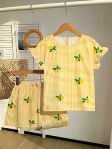 SHEIN Tween Girls Spring/Summer Vacation Tropical Beach Holiday Versatile Round Neck Ruffle Loose Top And Shorts Faux Denim Woven Solid Color Shirt Set - Yellow - View 6