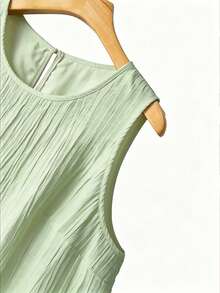 GlowEve CURVE Camisola y Top de Tirantes con Cuello Redondo Texturizado Estilo Suave para Mujer Talla Grande - Verde - Ver 3
