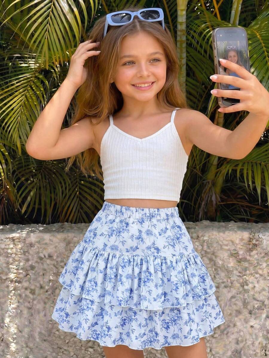SHEIN Tween Girls Solid Color Camisole & Ditsy Floral Mini Skirt Set - Blue and White - View 1