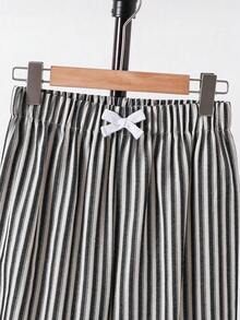 SHEIN Teen Boy Teen Boys Casual Vacation Style Straight-Leg Loose Striped Pants With Drawstring Waist, Suitable For Birthday Parties, Evening Parties, Performances, Weddings, Baptisms, Opening Ceremonies Daily Suitable For Daily Use Suitable For School Suitable For Travel Suitable For Sports Suitable For Spring And Summer Outfits - Black and White - View 4