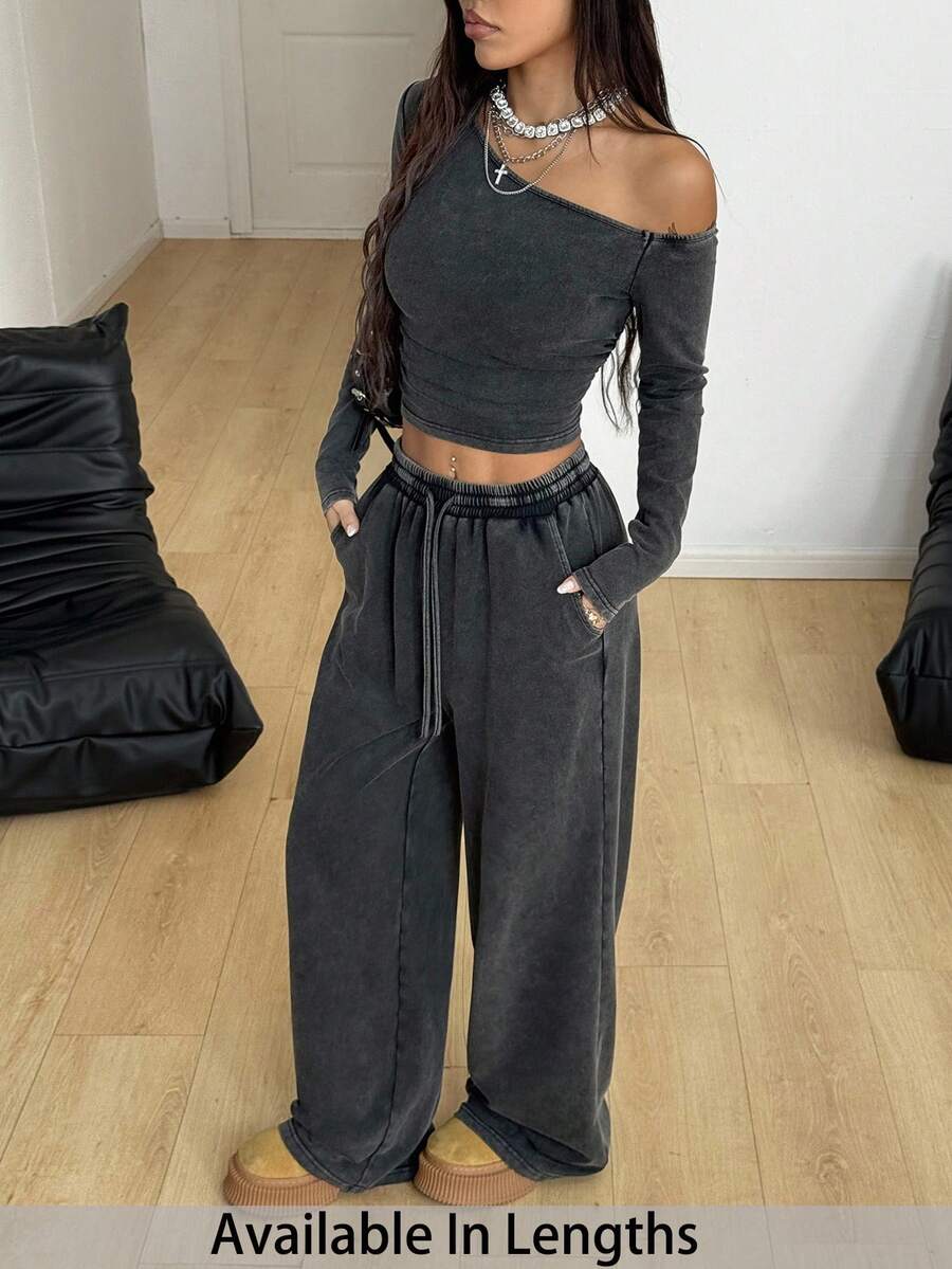 SHEIN PETITE CURVE Bộ đồ 2 món cỡ lớn, kiểu dáng thường ngày, cổ bẻ bất đối xứng, gồm áo croptop và quần dài. - Màu xám đen - Xem 1