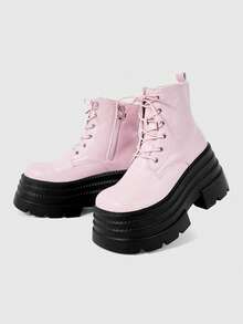 ROMWE Kawaii Sandales à talons pour femmes ~ Nouvelles bottes roses en PU de style punk pour l'automne et l'hiver 2026, à bout rond, à semelle épaisse, bottes de randonnée polyvalentes, bottes courtes à plateforme, bottes fines - Rose bonbon - Voir 3