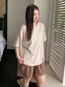 Dazy Plus 2件組休閒居家服套裝，寬鬆短袖上衣與鬆緊腰短褲，春夏季大尺碼女款睡衣 - 杏色 - 查看 3