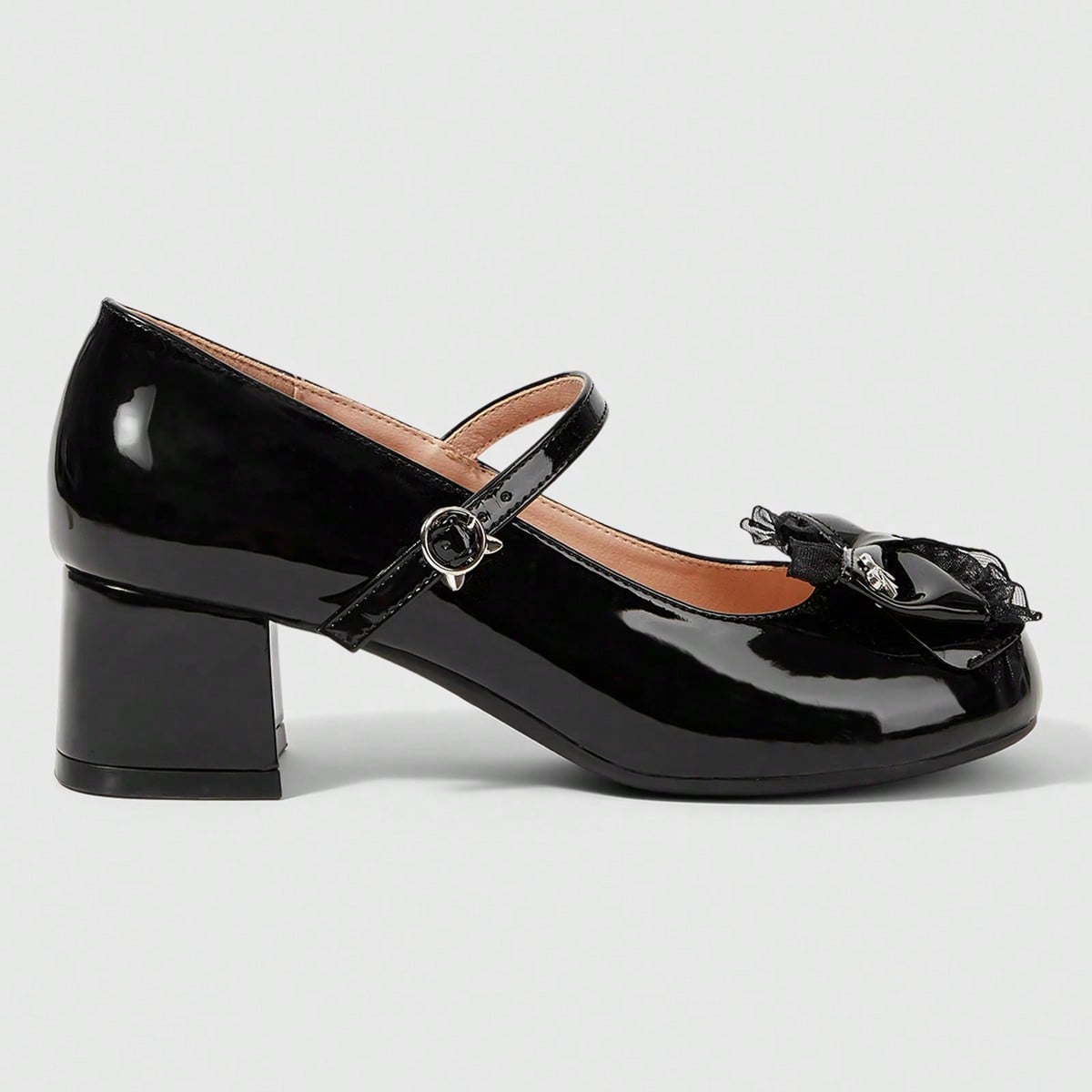 Zapatos de tacón alto cerrados tipo Mary Jane de mujer en beige con tacón grueso, acento de lazo, estilo gótico Y2K para el Día de San Valentín