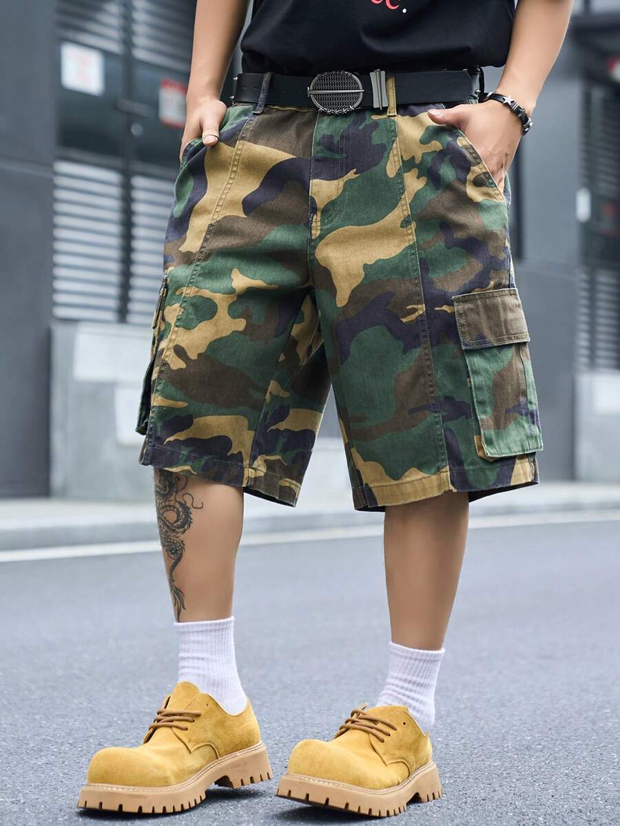 Manfinity EMRG 男士街頭風休閒多口袋水洗迷彩牛仔工裝短褲 - 軍綠色 - 查看 1
