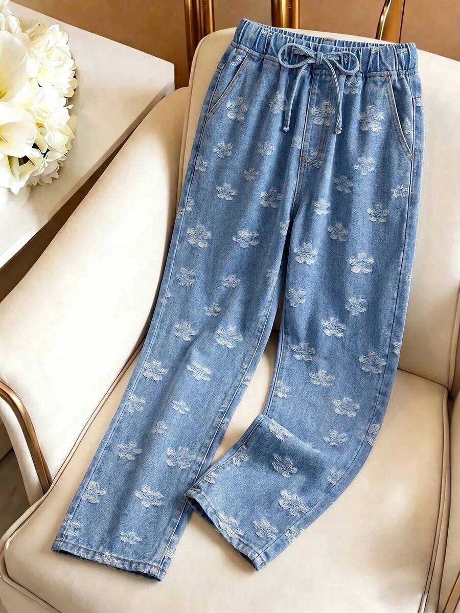 GlowEve Women's Casual Cute Washed Jacquard Denim Jeans Back-To-School Everyday White And Blue Floral Summer - Light Wash - View 1