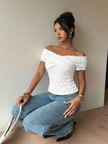 Siren Gaze Áo thun nữ cổ chéo họa tiết hoa dệt jacquard màu trắng, phong cách casual tối giản, gợi cảm, thanh lịch, lãng mạn vintage, trang phục đi làm, đi biển, đi chơi mùa hè cho nữ - trắng - Xem 3