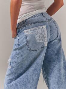 Athîral Denim 女款口袋磨損寬腿寬鬆休閒牛仔長褲 - 淺色水洗藍 - 查看 2