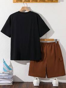 SHEIN 青少年男孩 2件組 CALIFORNIA 垂直條紋圖案圓領短袖T恤與工裝短褲套裝，適合節慶、派對、春夏、休閒舒適，夏季穿著理想，時尚街頭風，適用戶外野餐、街拍、校園、假期、禮物 - 彩色 - 查看 4