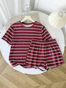 SHEIN 青少年女孩休閒度假卡其色條紋紋理寬鬆短袖T恤與短褲套裝 酒紅色 - 酒紅色 - 查看 3