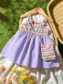 SHEIN Vintaside Kids 女嬰夏季橘色與白色甜美清新花卉裝飾細肩帶洋裝，附配套小斜背包，寬鬆裙擺版型，適合日常出遊、休閒旅行、家庭聚會、夏季野餐 - 紫色 - 查看 4