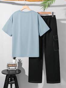 SHEIN Bộ 2 món áo thun cổ tròn tay ngắn in chữ 3D dập nổi & quần dài xám túi hộp đường may tương phản cho nam thiếu niên, phù hợp mặc thường ngày, thể thao, đi chơi, du lịch, đi học, dự tiệc, thời trang và đa năng cho mùa xuân/hè - Màu xanh lam - Xem 2