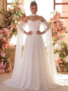 Glamrae Robe de mariée élégante et minimaliste avec épaules dénudées en satin crème, coupe sirène avec design 3D floral froissé, épissure romantique avec grand ourlet évasé et manches évasées. Convient à divers types et besoins de robes de mariée et de soirée pour femmes. - Blanc - Voir 7