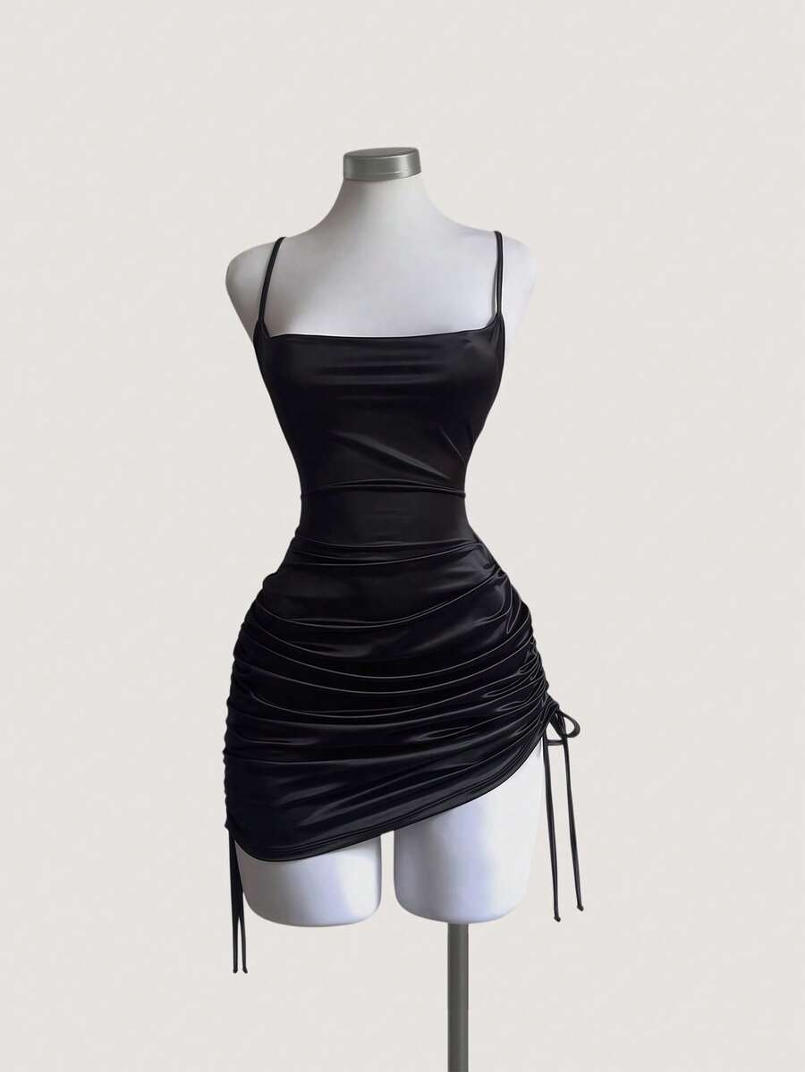 SHEIN Franclia 简约吊带开衩领褶饰低胸女式连衣裙 - 黑色 - 查看 1