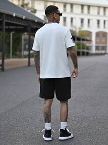 Devon Thys 2 件经典黑白西部牛仔马图标设计圆领 T 恤 + 短袖套装，百搭复古休闲简约短袖 T 恤和短裤套装 - 彩色 - 查看 2