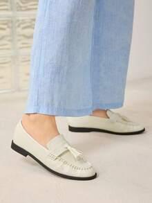 MOTF WOMEN'S NEW FRENCH RETRO TEXTURE FRINGED LACE-UP ROUND TOE FLATS, WHITE VERSATILE CASUAL AND COMFORTABLE HIGH-END WOMEN'S SHOES - White mirror - View 8