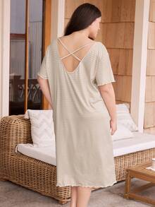 Doze Lane Classic Striped Frill Trim Backless Short Sleeve Casual Loose Dress, Plus Size Nightgown - Multicolor - View 4