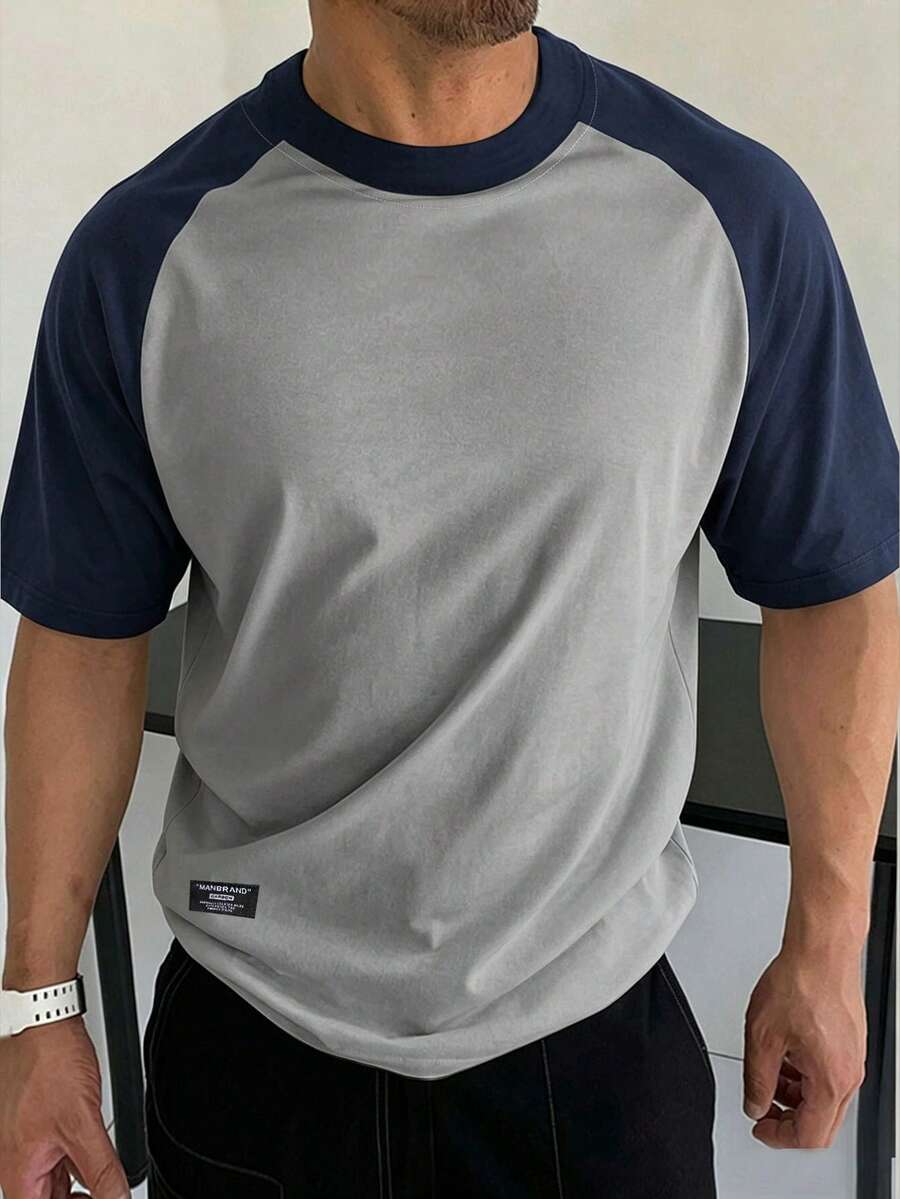 Manfinity Homme Men Colorblock Raglan Sleeve Patched Detail Tee - Grey - View 1